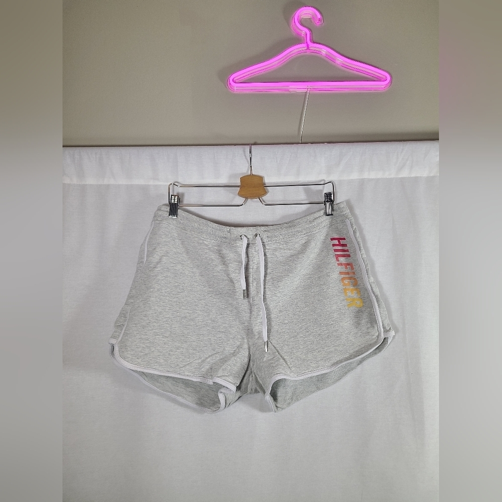 Tommy Hilfigure sport- Womens gray shorts size XL